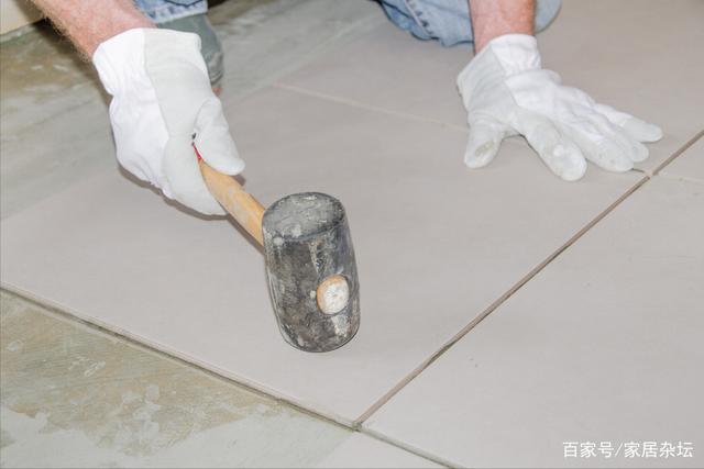 瓷砖空鼓打胶后瓷砖裂了怎么修复视频(瓷砖空鼓打胶后瓷砖裂了怎么修复视频讲解) 瓷砖空鼓打胶后瓷砖裂了怎么修复视频(瓷砖空鼓打胶后瓷砖裂了怎么修复视频讲解)