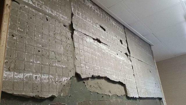 墙瓷砖脱落修补妙招视频教程(墙壁瓷砖脱落怎么加固比较美观)
