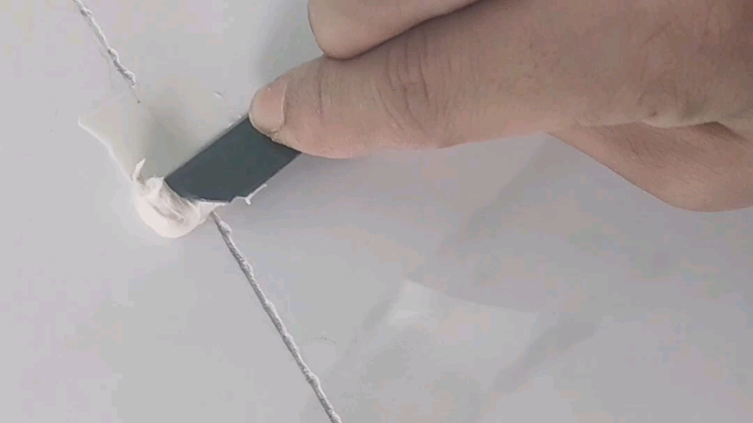 墙砖坏了怎么补救方法(墙砖坏了怎么补救方法视频)